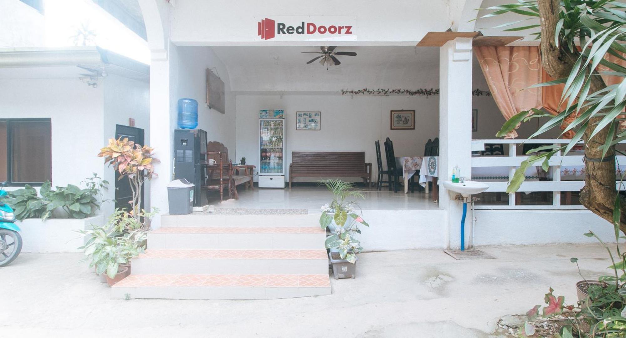 Reddoorz @ Lualhati Garden Cottage El Nido Palawan Exterior photo